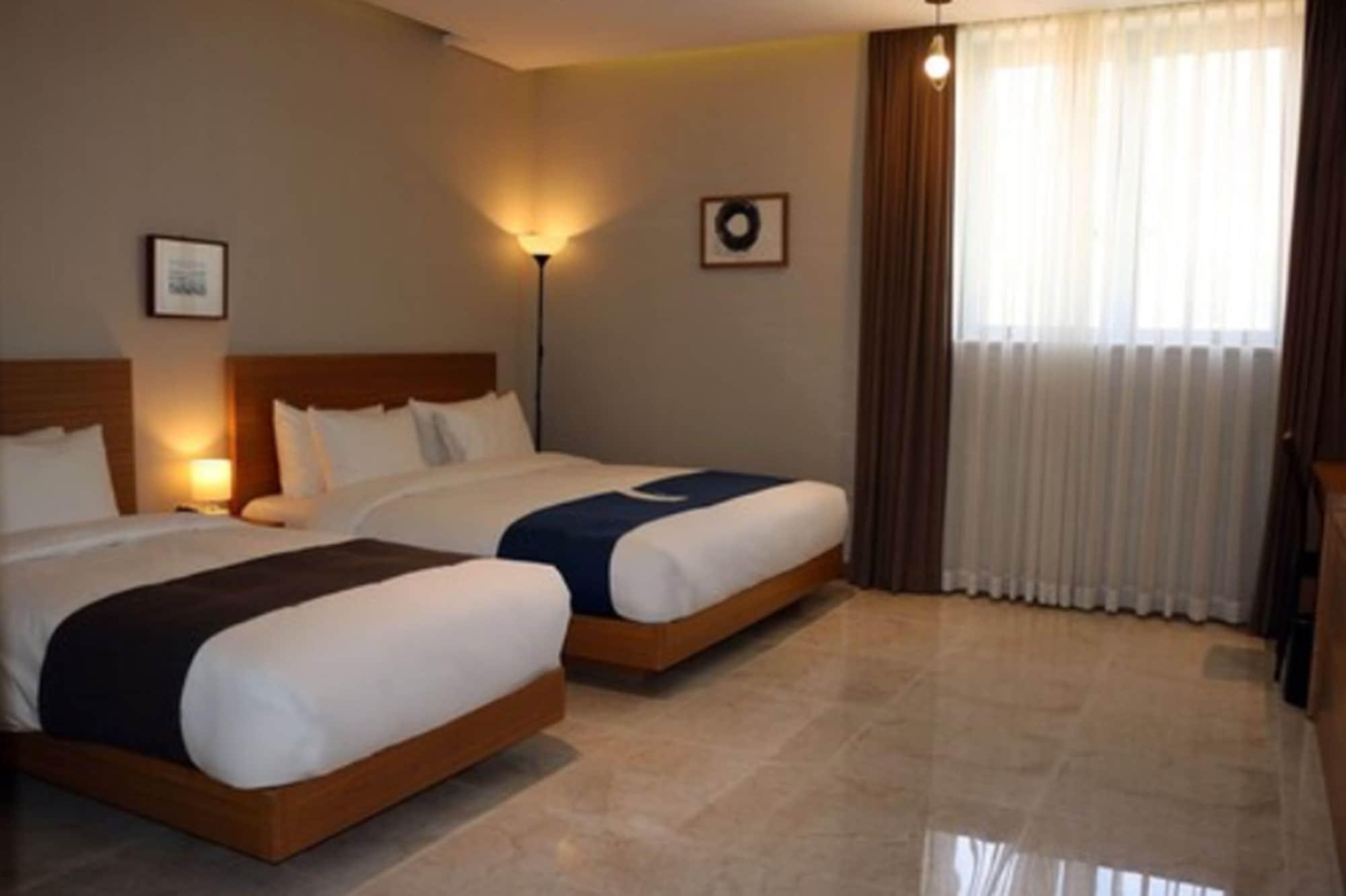 Benikea Hotel Yangsan Екстер'єр фото