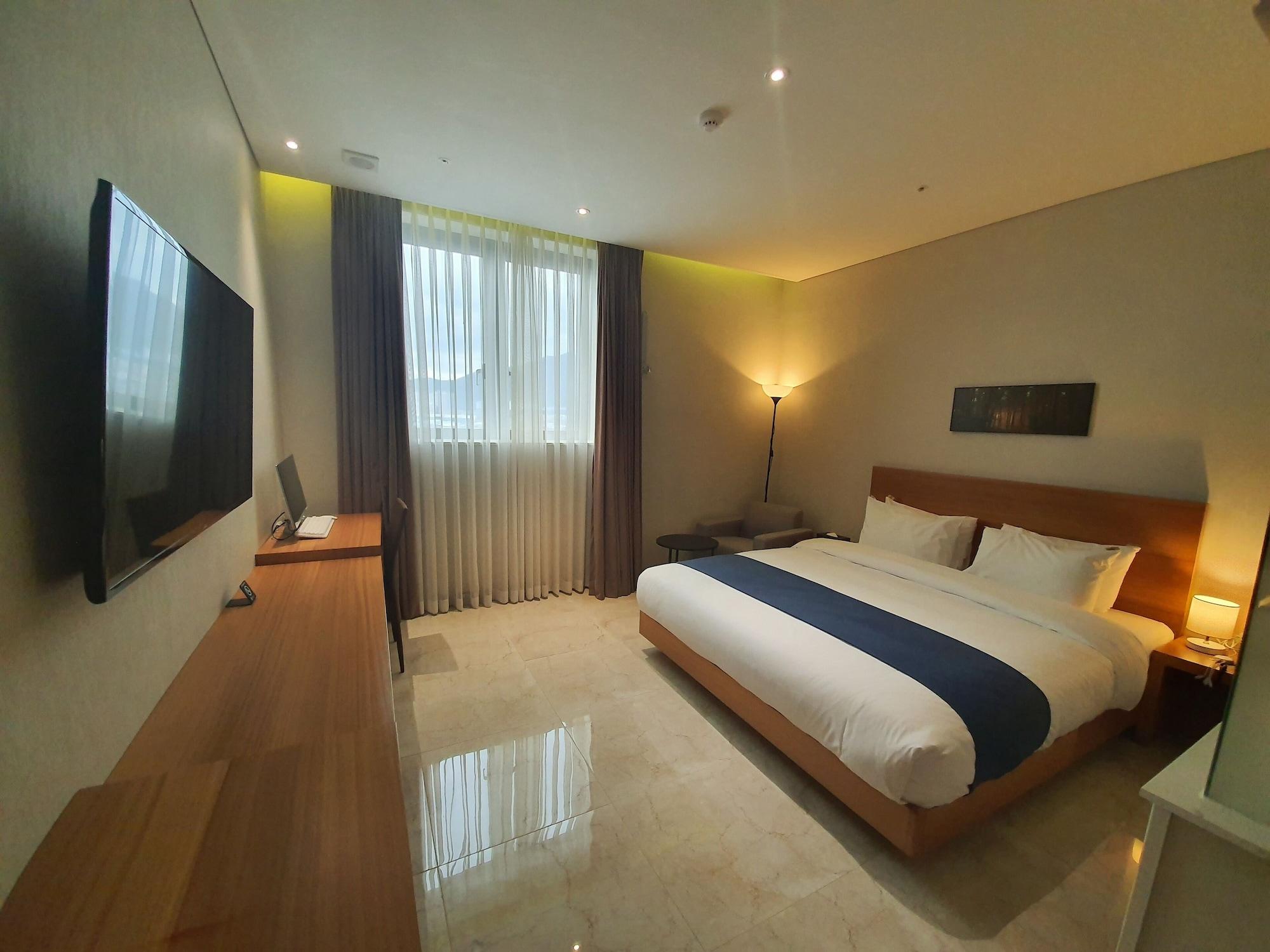 Benikea Hotel Yangsan Екстер'єр фото