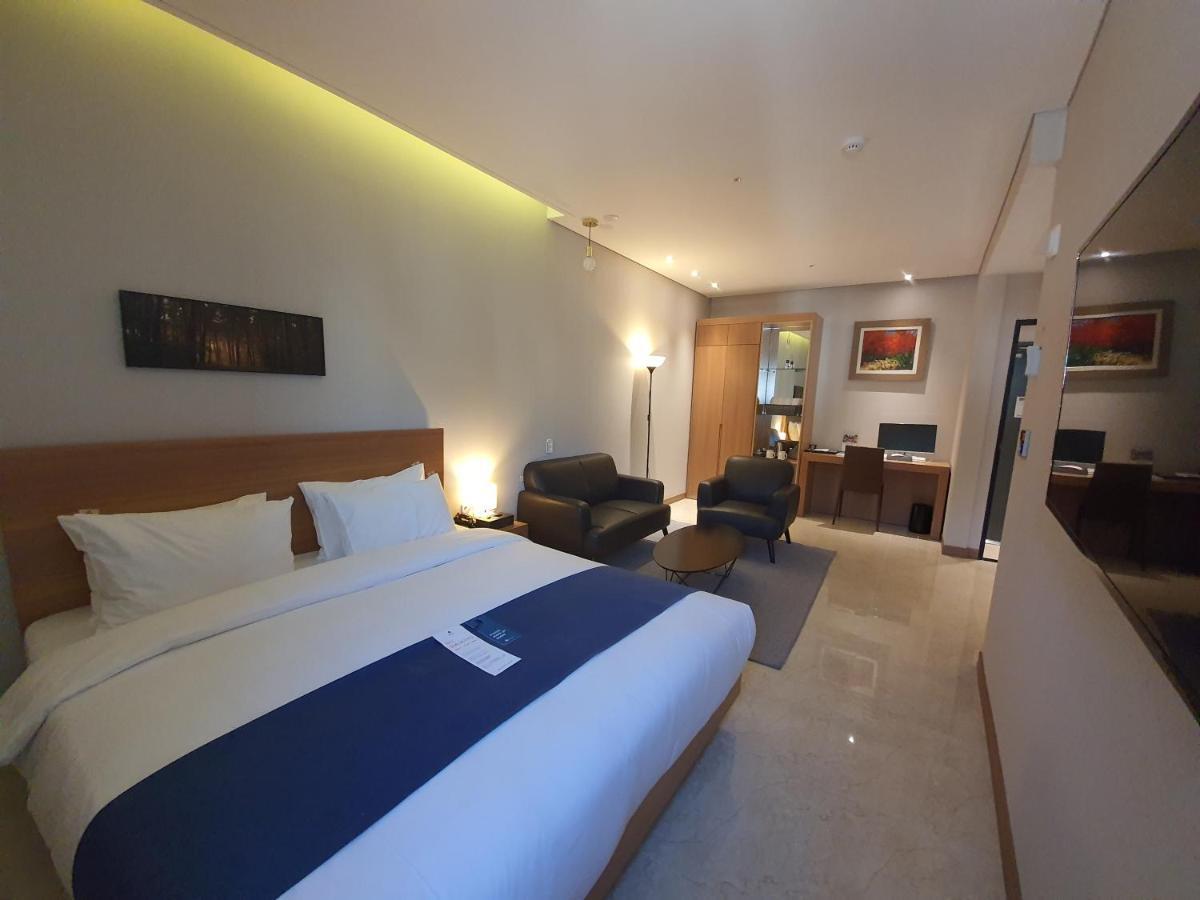 Benikea Hotel Yangsan Екстер'єр фото